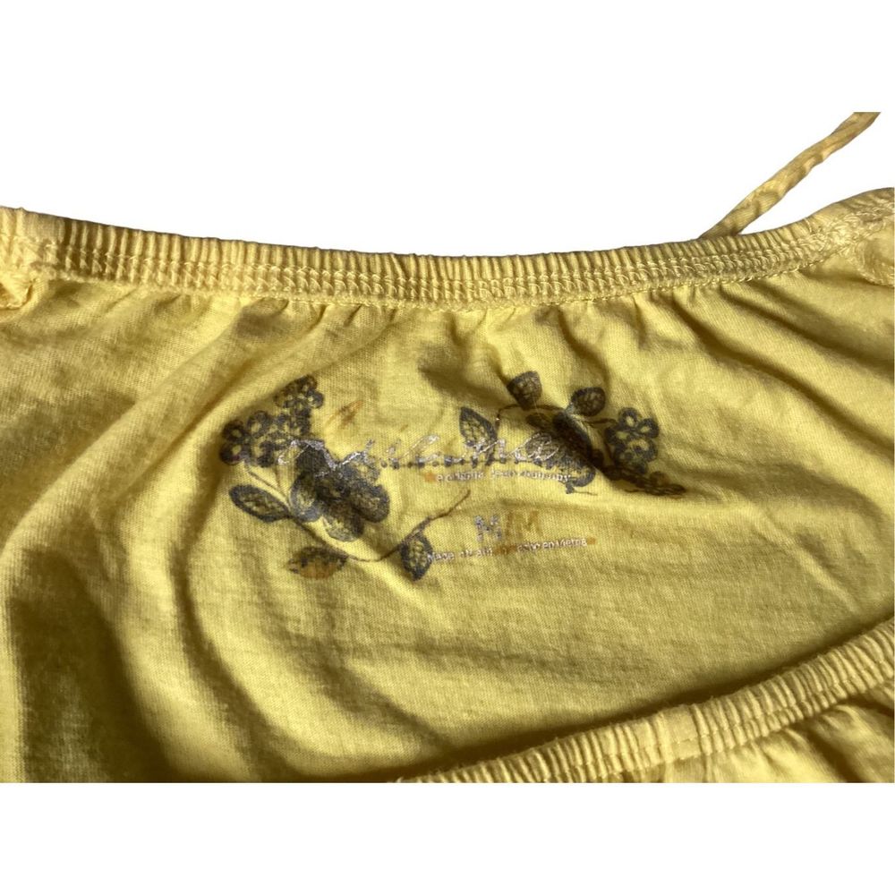 Yellow Short Sleeve Scoop Neck Tee - Picture 4 of 5